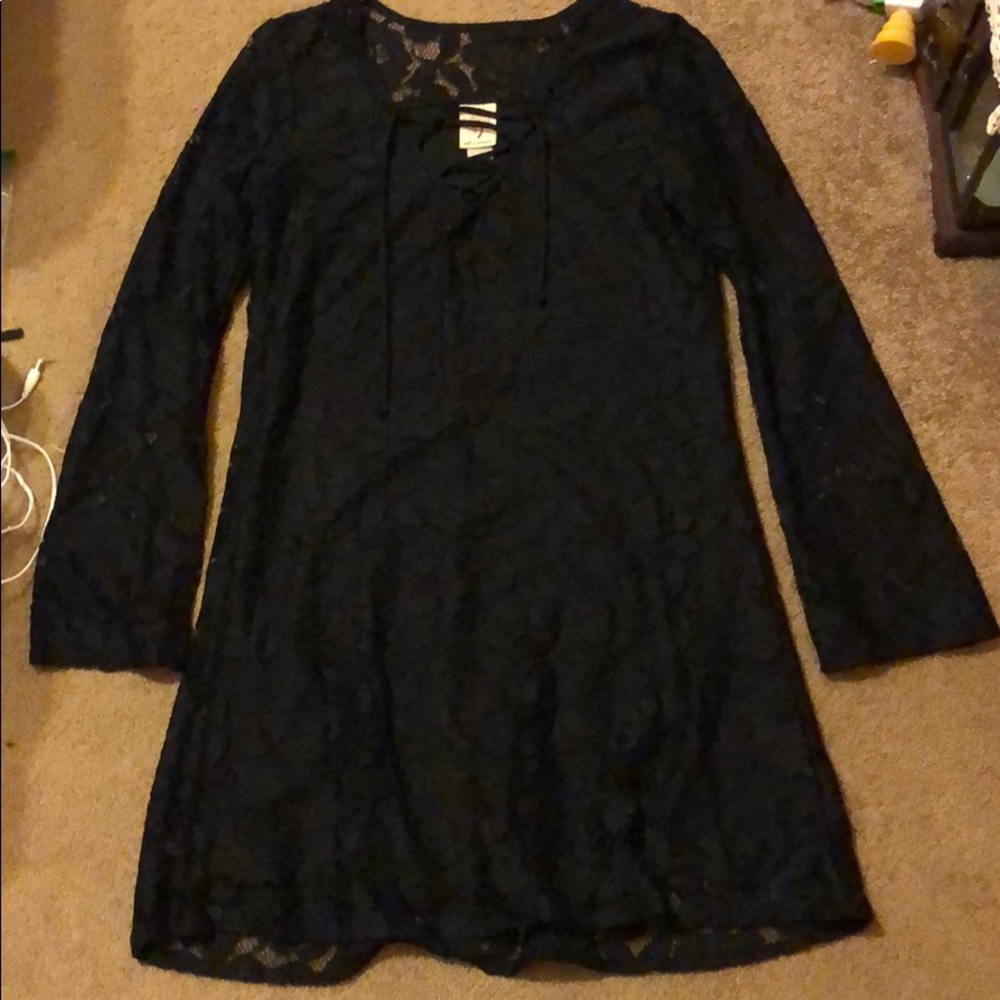 Black lace pattern dress